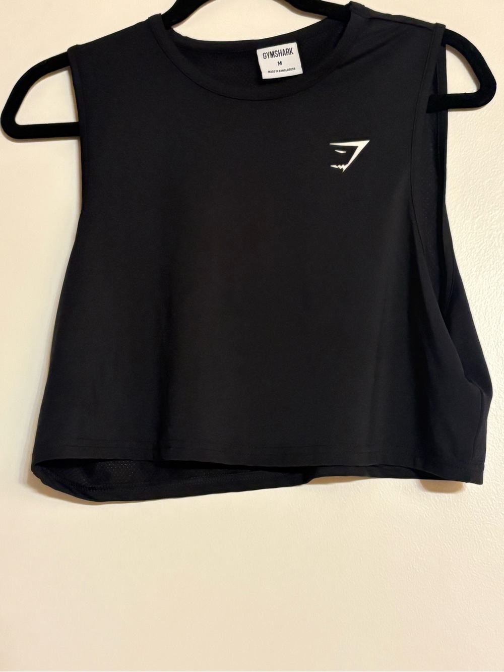 Women’s Gymshark Black Cropped Training Tank Top Size M